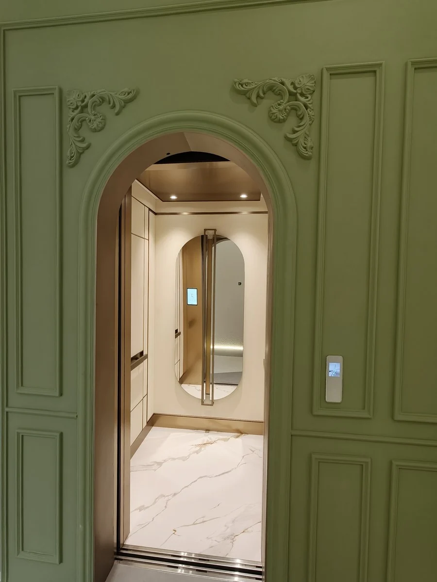 What overseas buyers can prepare before a showroom meeting.